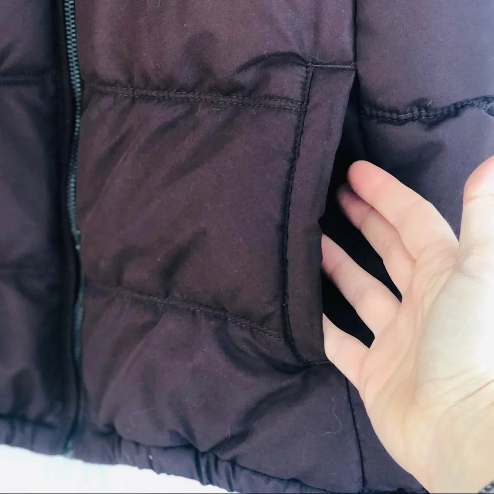 Old Navy Maroon Puffer Vest - Womens L - Picture 3 of 5